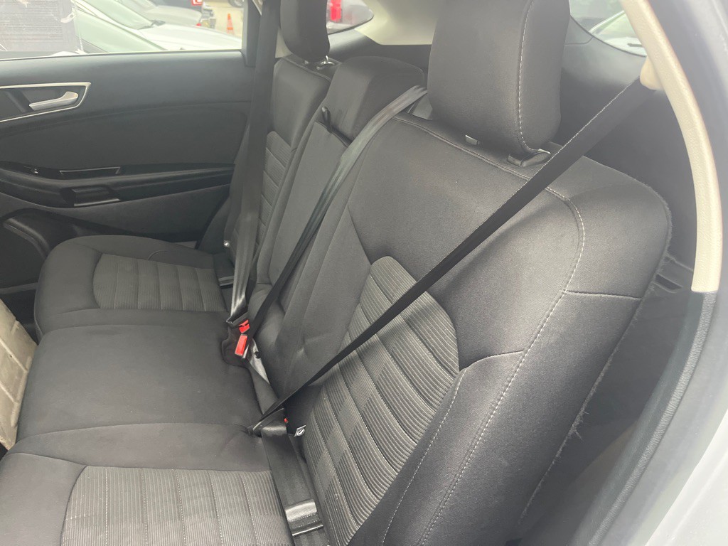 2018 Ford Edge Image 9