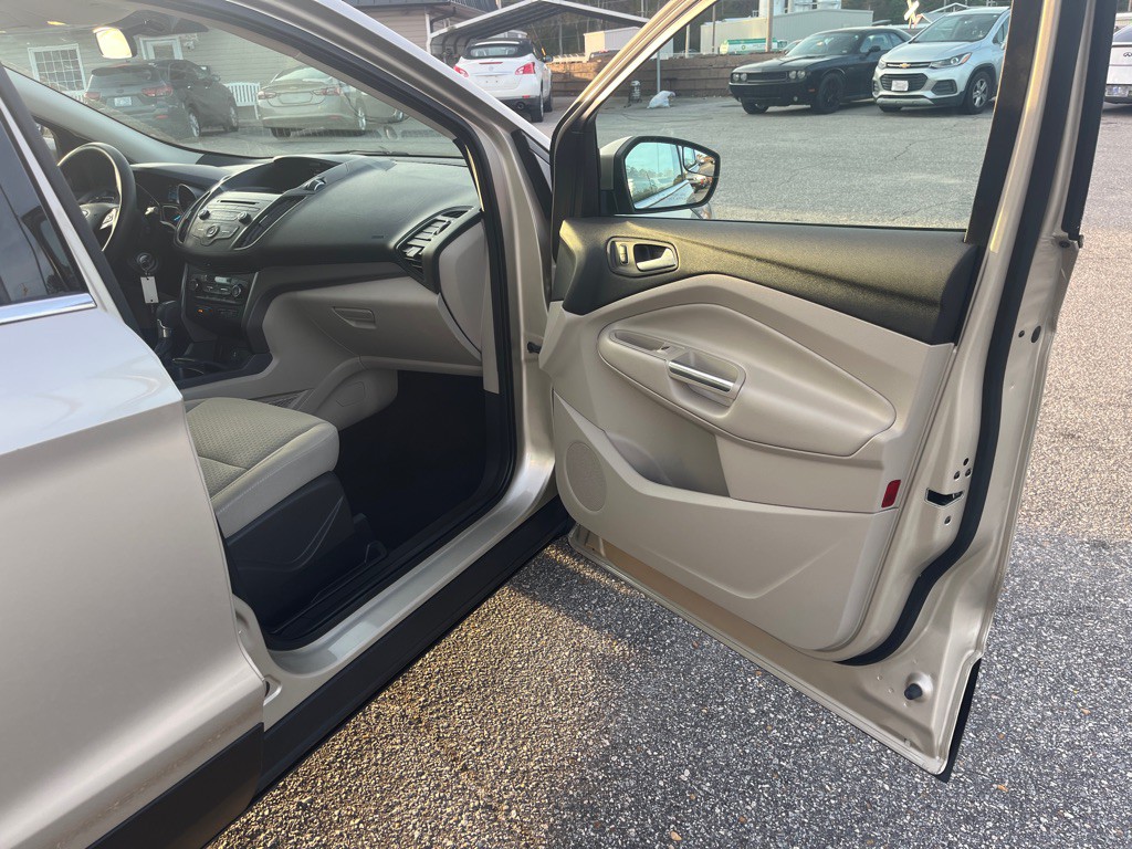 2017 Ford Escape Image 17