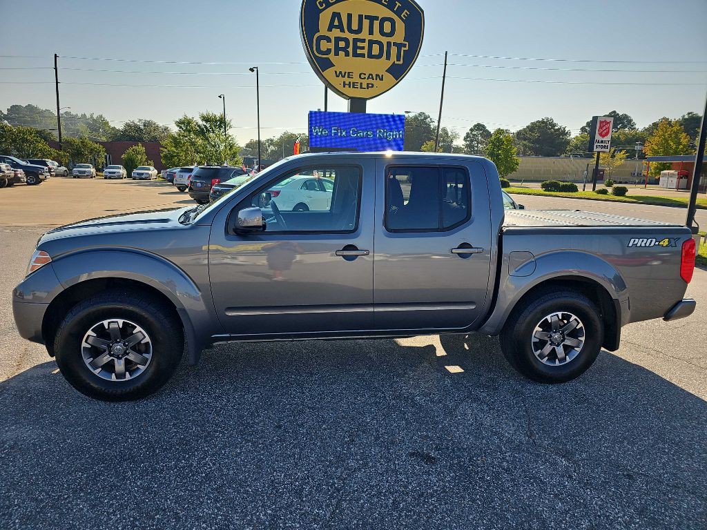 2017 Nissan Frontier Image 3