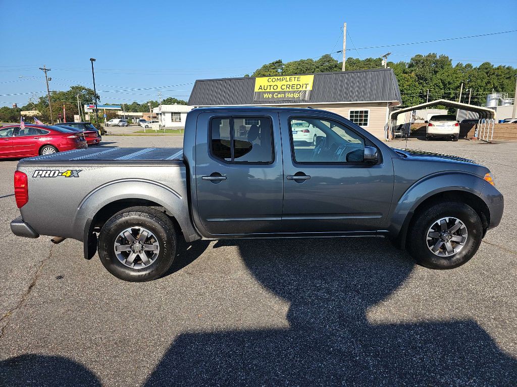 2017 Nissan Frontier Image 5