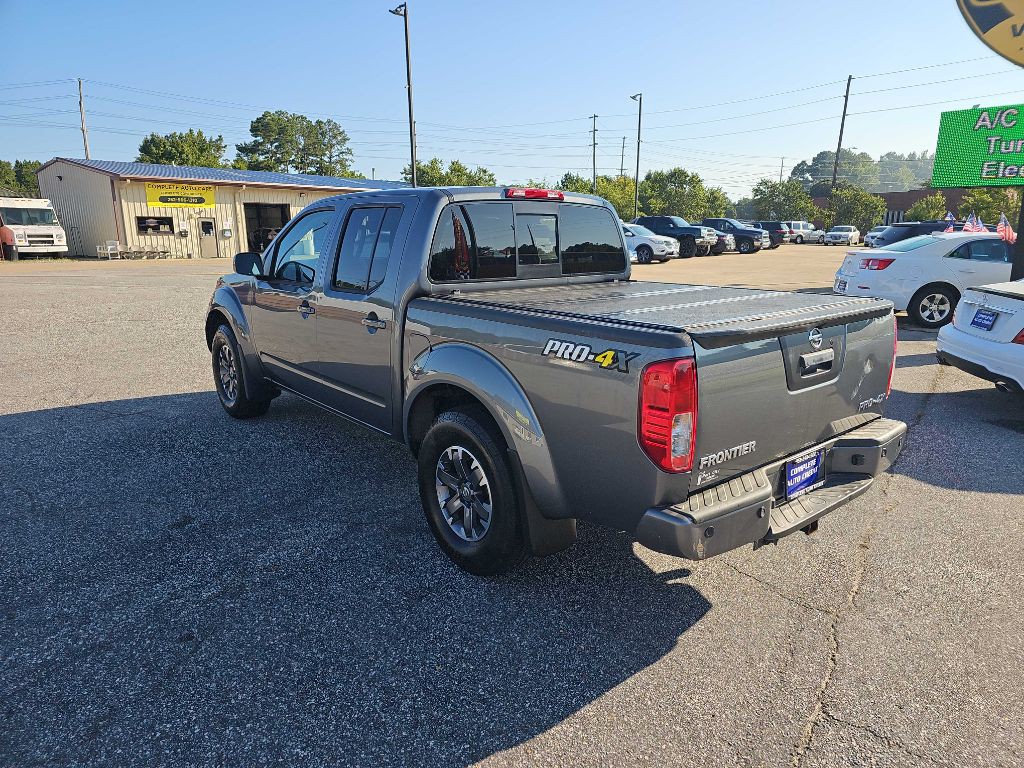 2017 Nissan Frontier Image 6