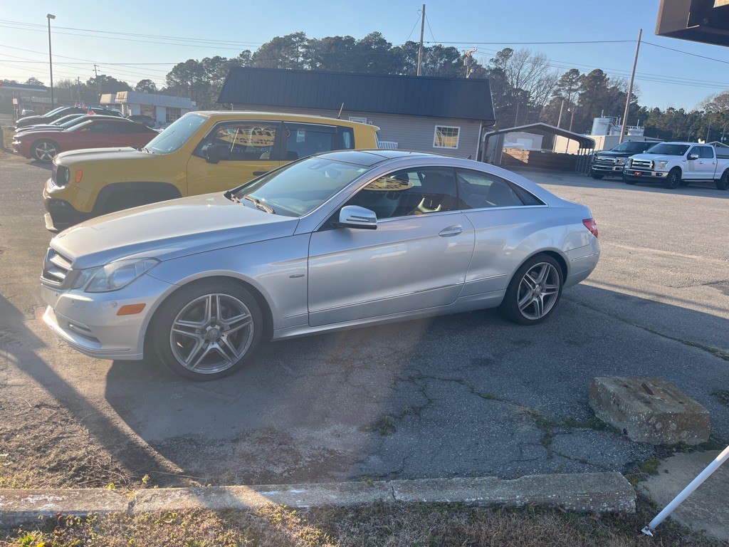 2012 Mercedes-Benz E-Class Image 2