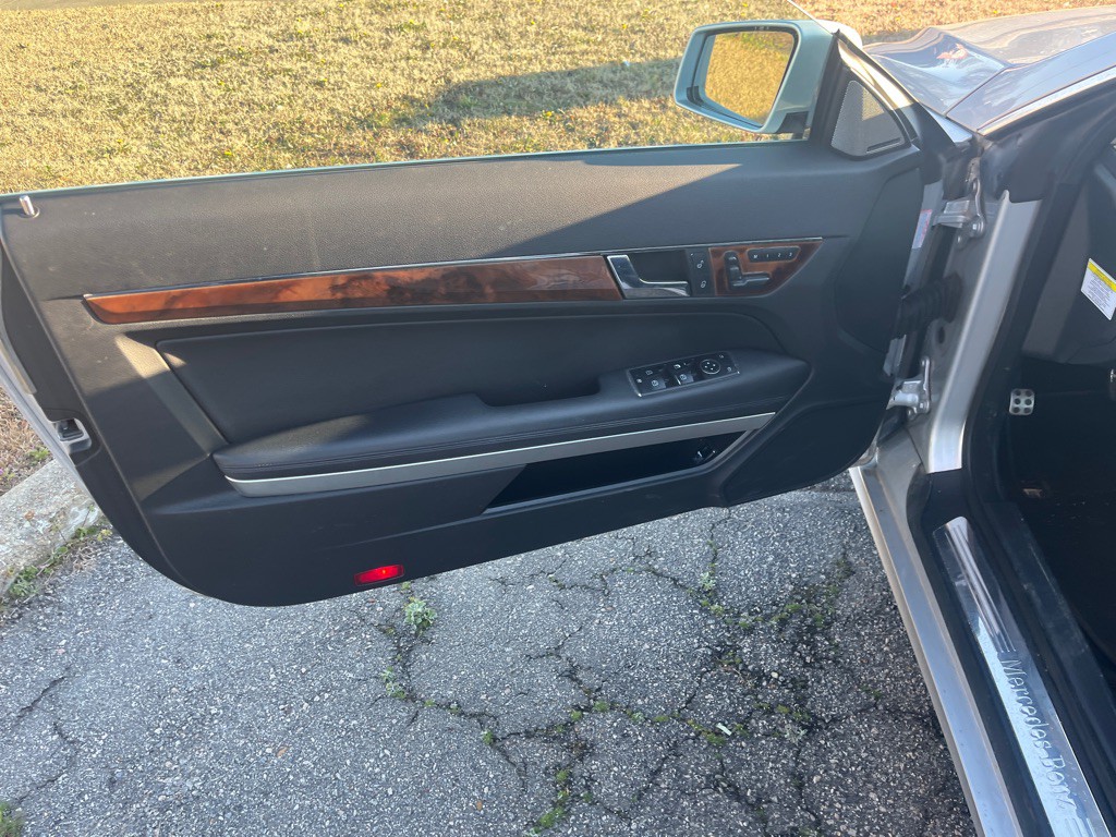 2012 Mercedes-Benz E-Class Image 8