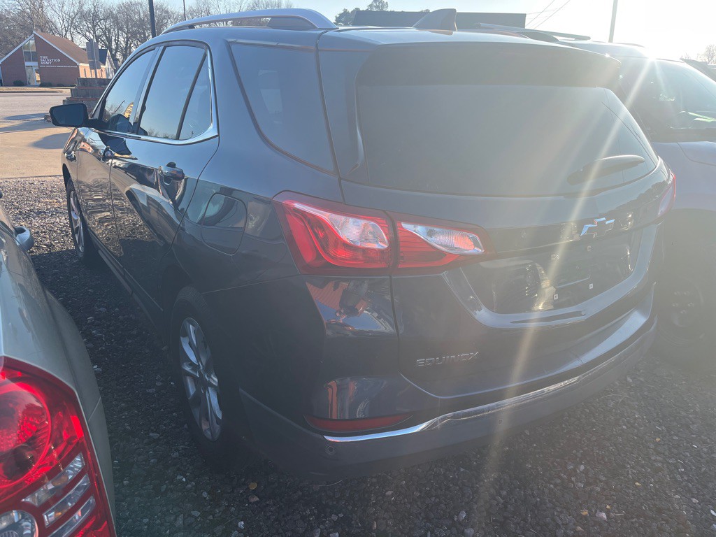2019 Chevrolet Equinox Image 2