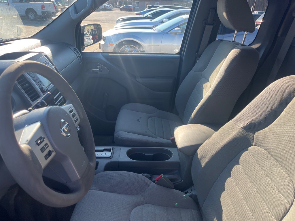 2017 Nissan Frontier Image 9