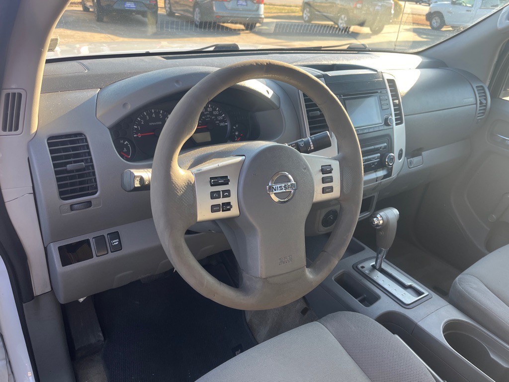 2017 Nissan Frontier Image 10