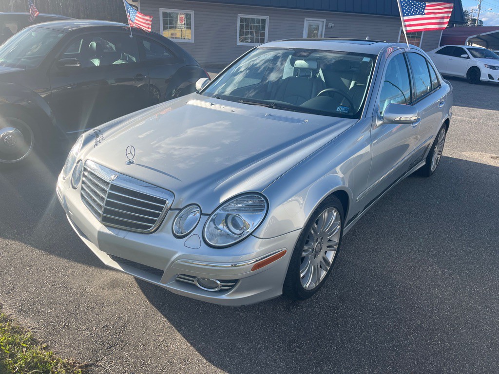 2008 Mercedes-Benz E-Class Image 1