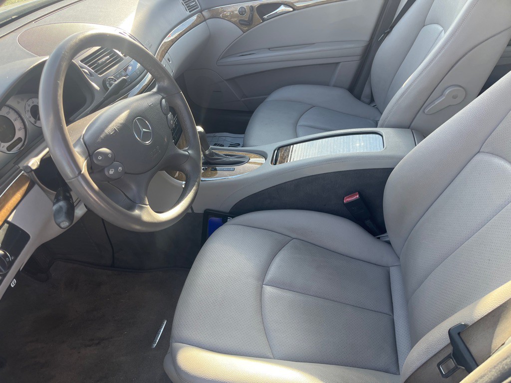 2008 Mercedes-Benz E-Class Image 9