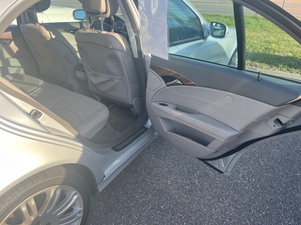 2008 Mercedes-Benz E-Class Image 13