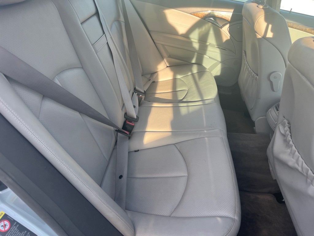 2008 Mercedes-Benz E-Class Image 14