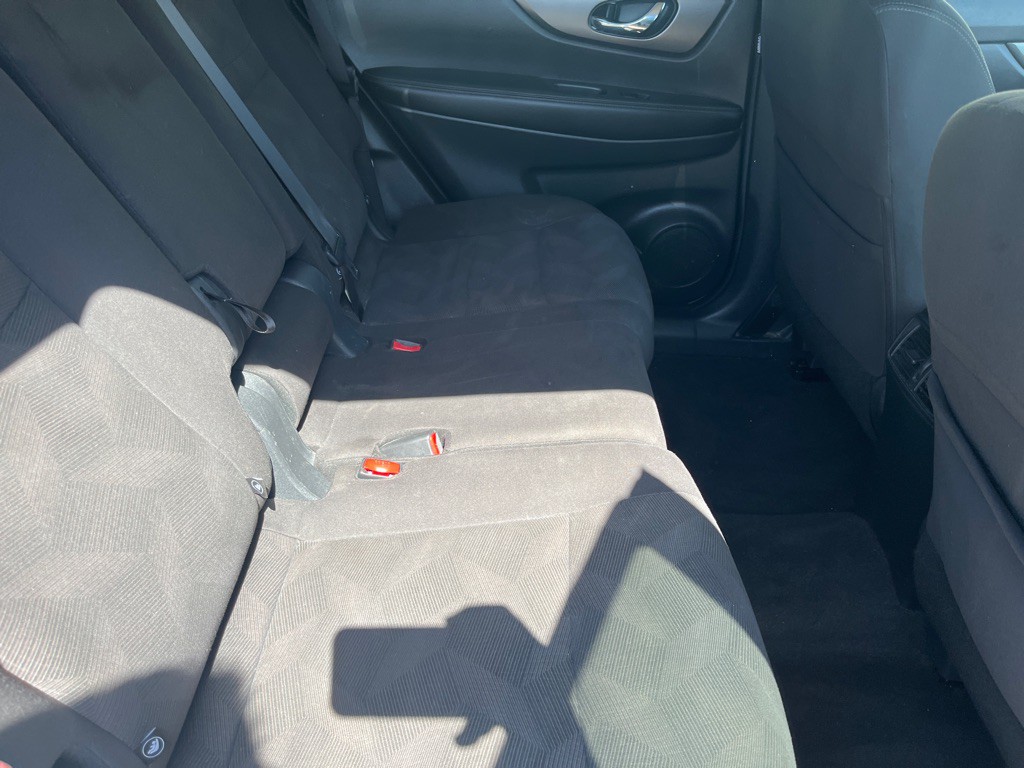 2016 Nissan Rogue Image 7