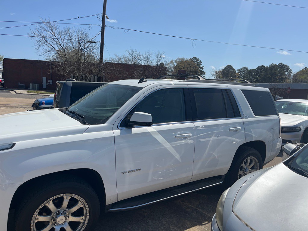 2015 GMC Yukon Image 2