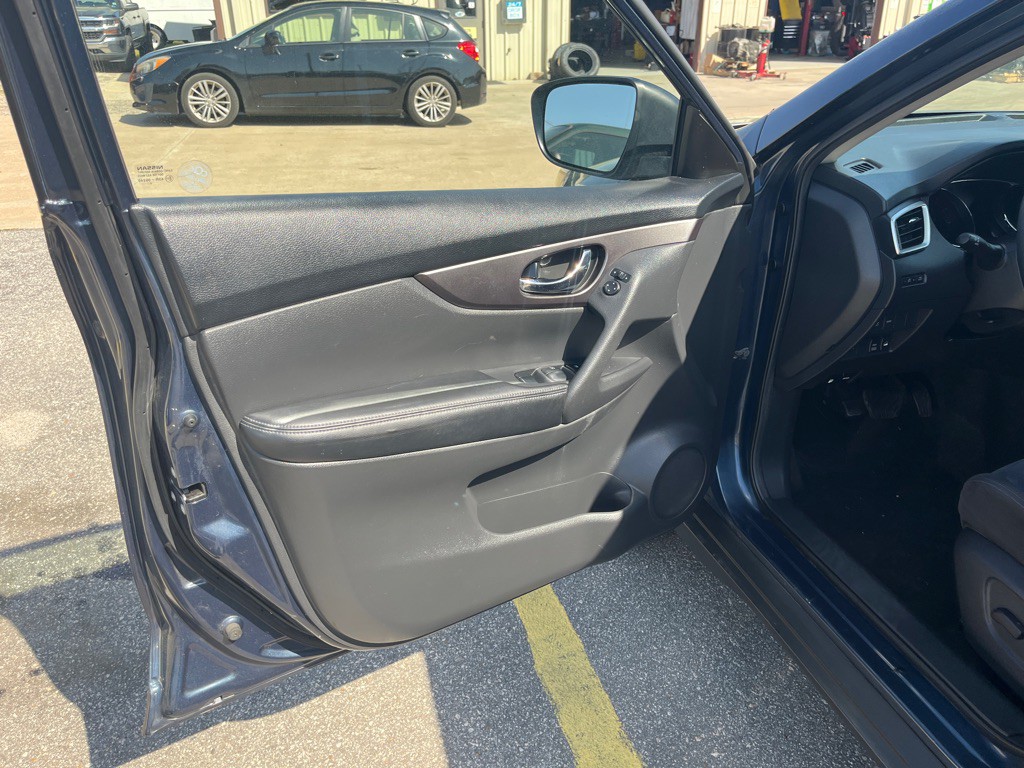 2015 Nissan Rogue Image 7