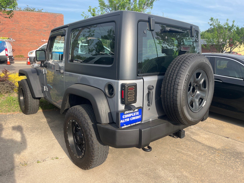 2015 Jeep Wrangler Image 2