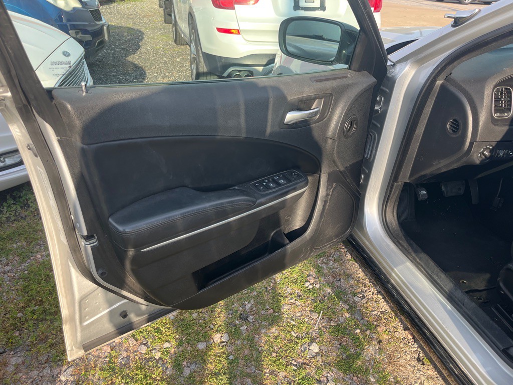 2020 Dodge Charger Image 8