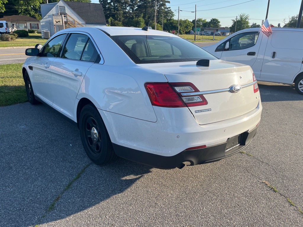2018 Ford Taurus Image 3