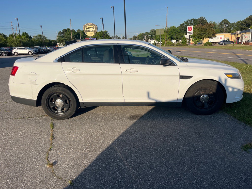 2018 Ford Taurus Image 6