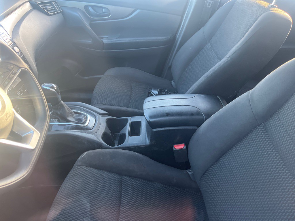 2019 Nissan Rogue Image 5