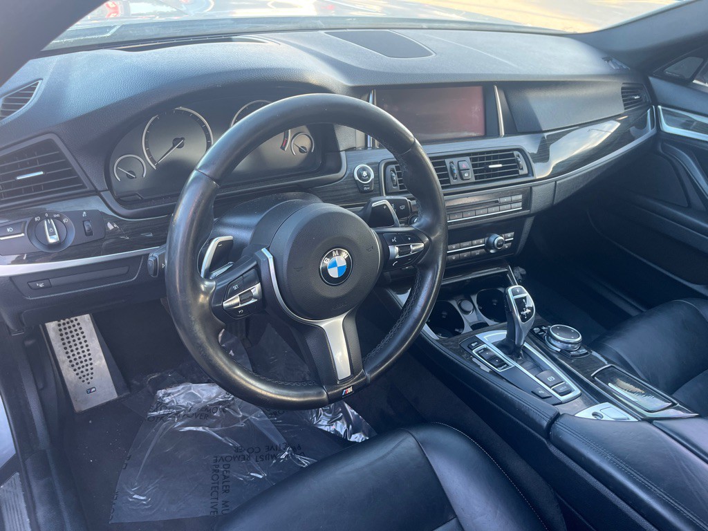 2016 BMW 5 Series Image 7
