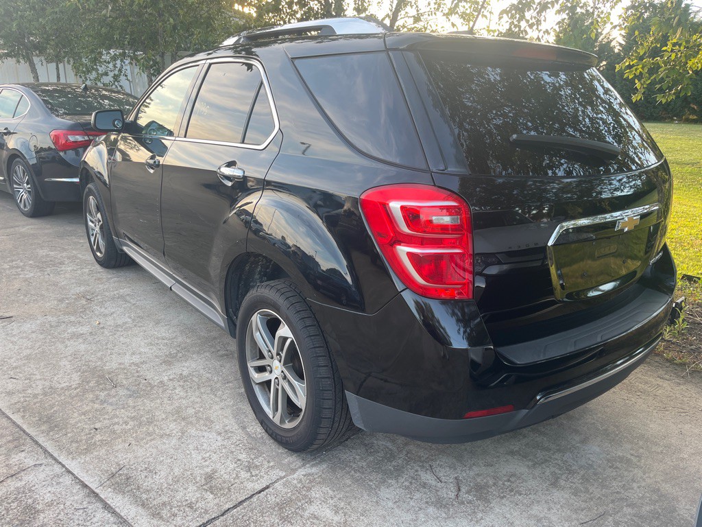 2017 Chevrolet Equinox Image 2