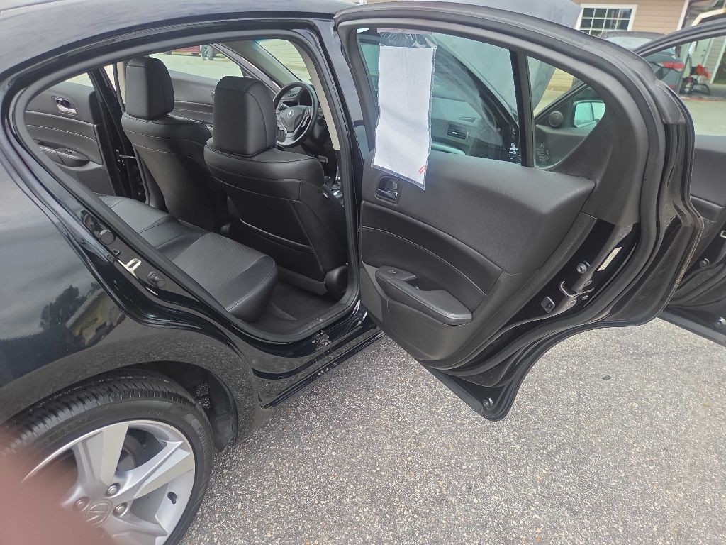 2014 Acura ILX Image 12