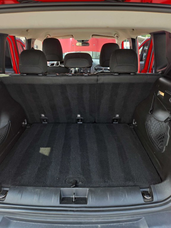 2017 Jeep Renegade Image 12
