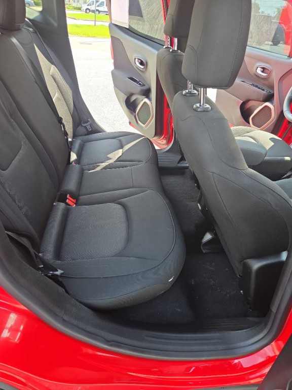 2017 Jeep Renegade Image 15