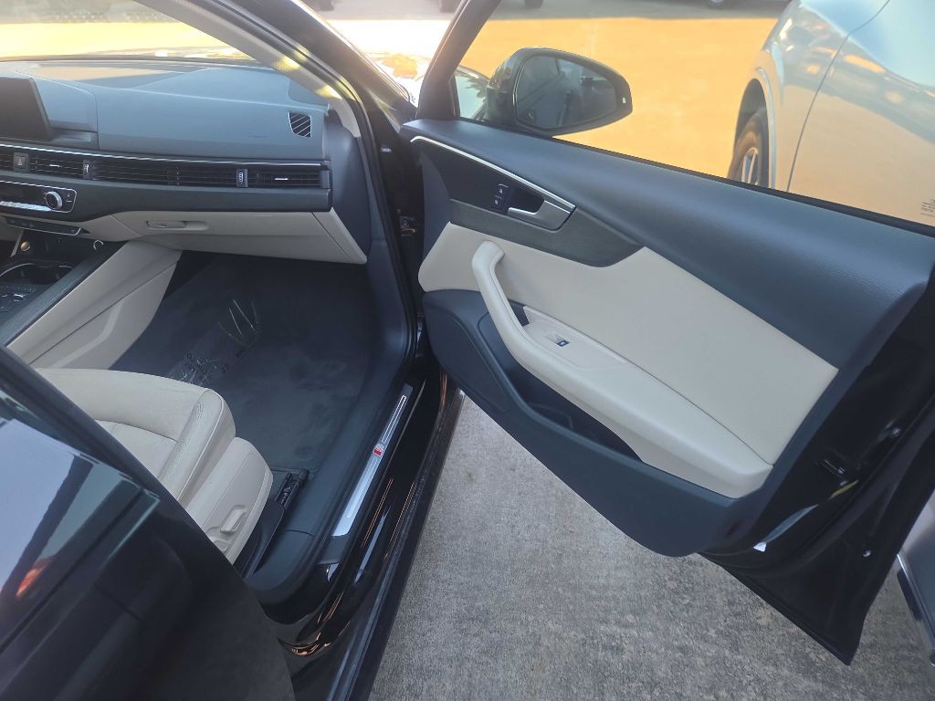 2018 Audi A4 Image 17