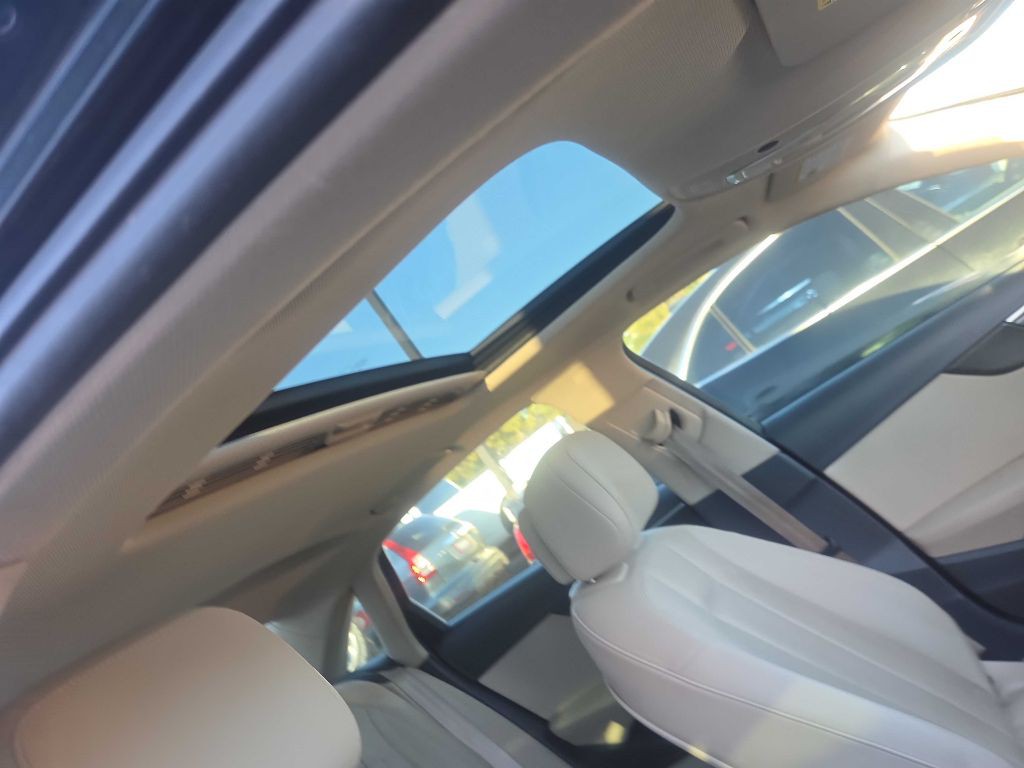 2018 Audi A4 Image 19