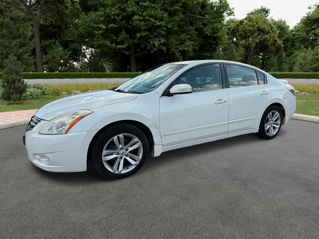 2012 Nissan Altima Image 2