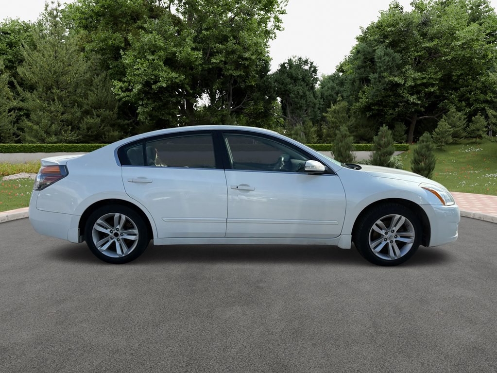 2012 Nissan Altima Image 5