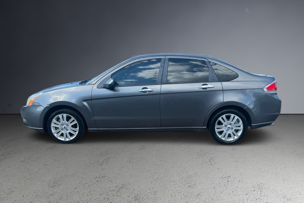 2010 Ford Focus Image 4