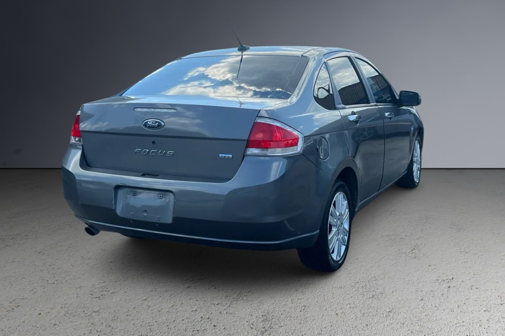 2010 Ford Focus Image 5