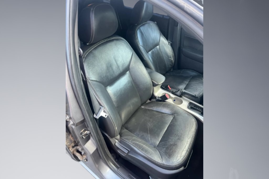 2010 Ford Focus Image 11