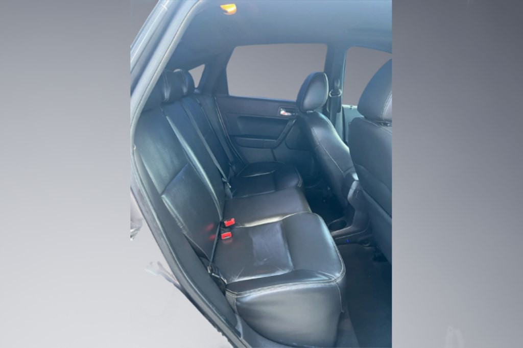 2010 Ford Focus Image 12