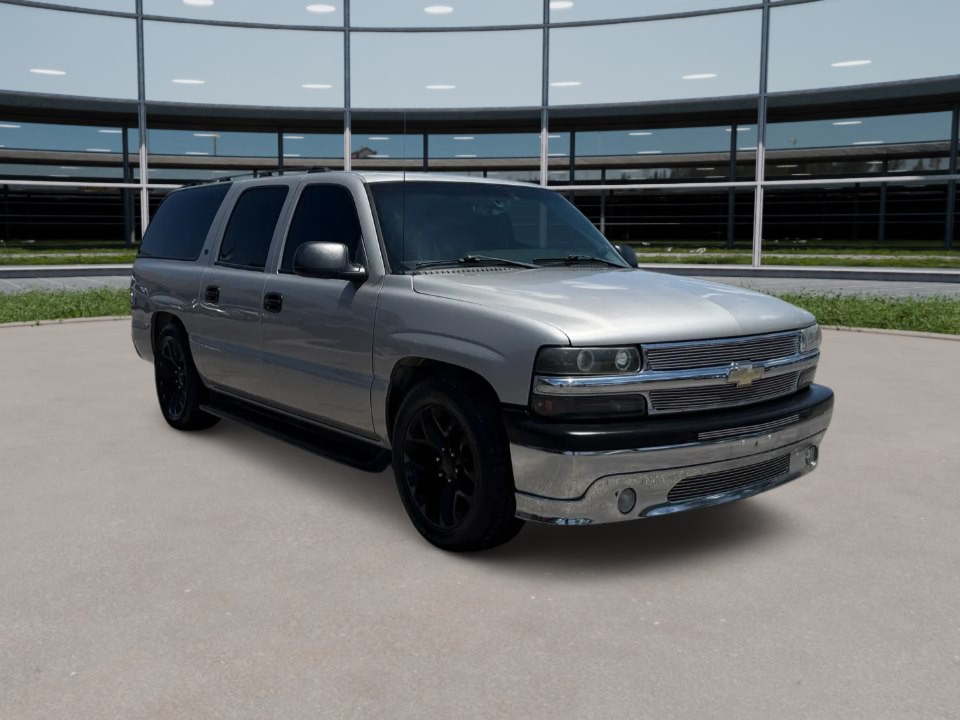 2004 Chevrolet Suburban Image 1