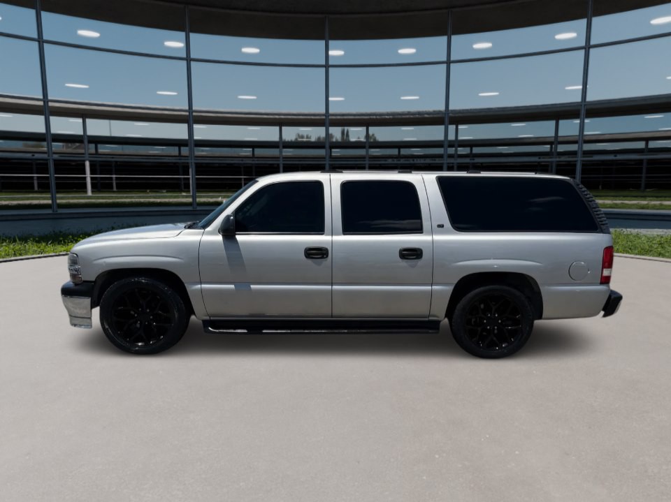 2004 Chevrolet Suburban Image 4