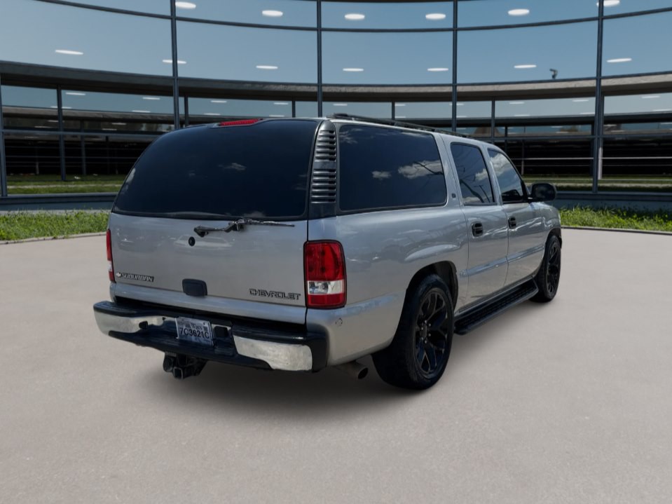 2004 Chevrolet Suburban Image 5