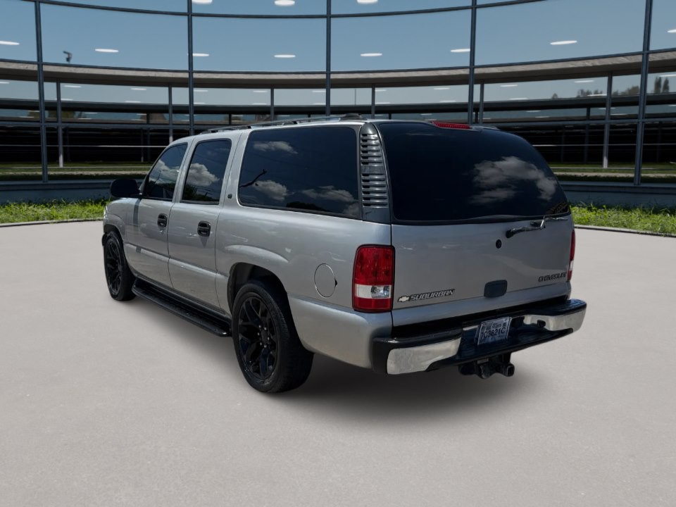2004 Chevrolet Suburban Image 6
