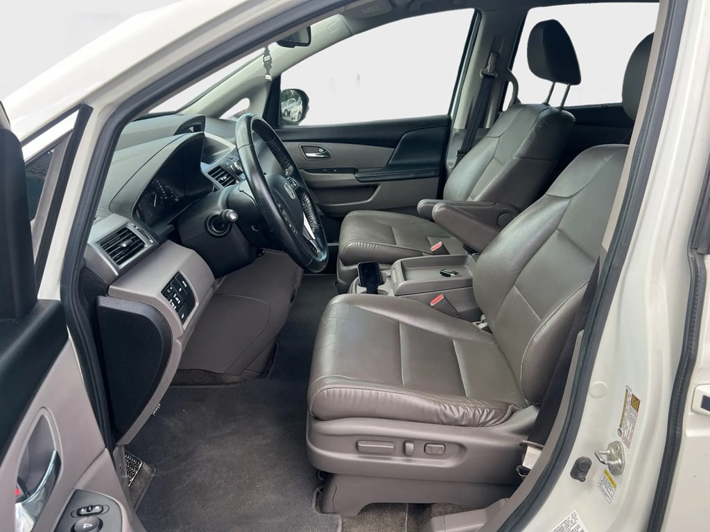 2014 Honda Odyssey Image 8
