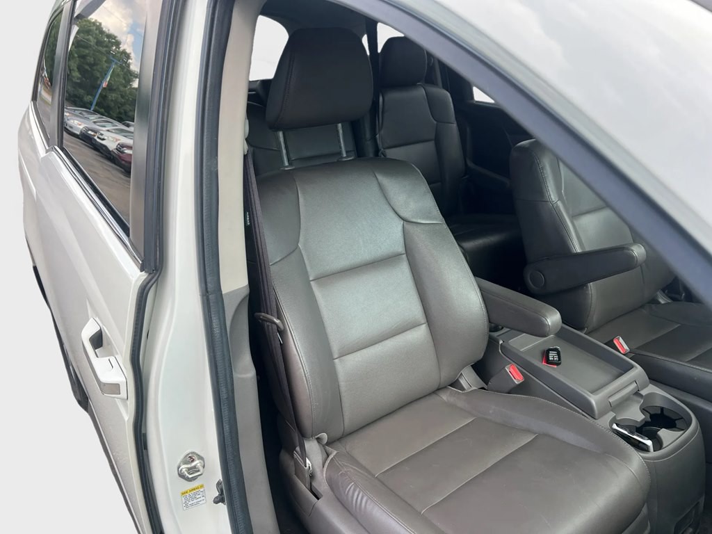 2014 Honda Odyssey Image 11
