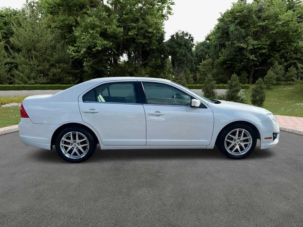 2010 Ford Fusion Image 3