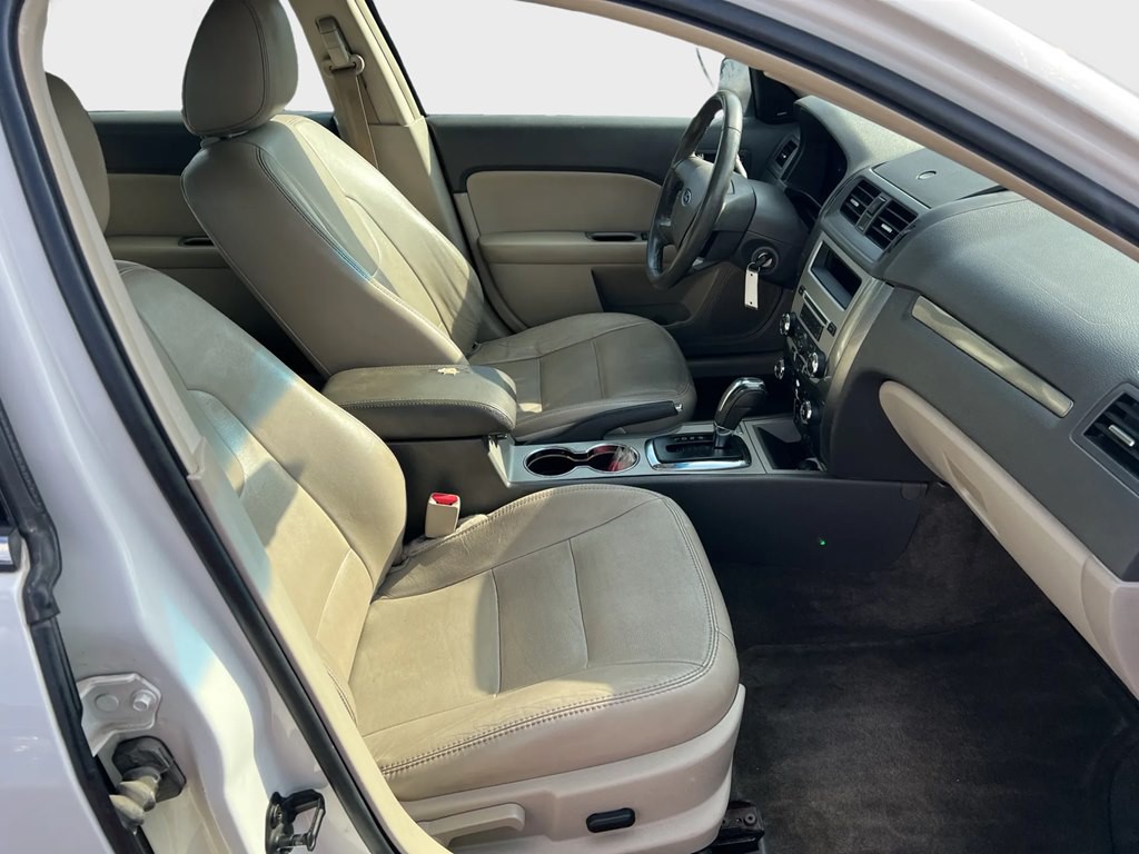 2010 Ford Fusion Image 10