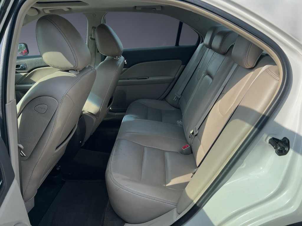2010 Ford Fusion Image 9