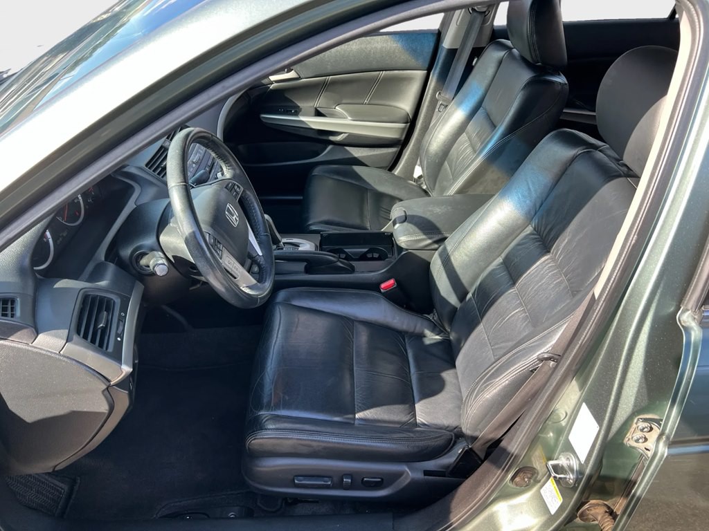 2010 Honda Accord Image 8