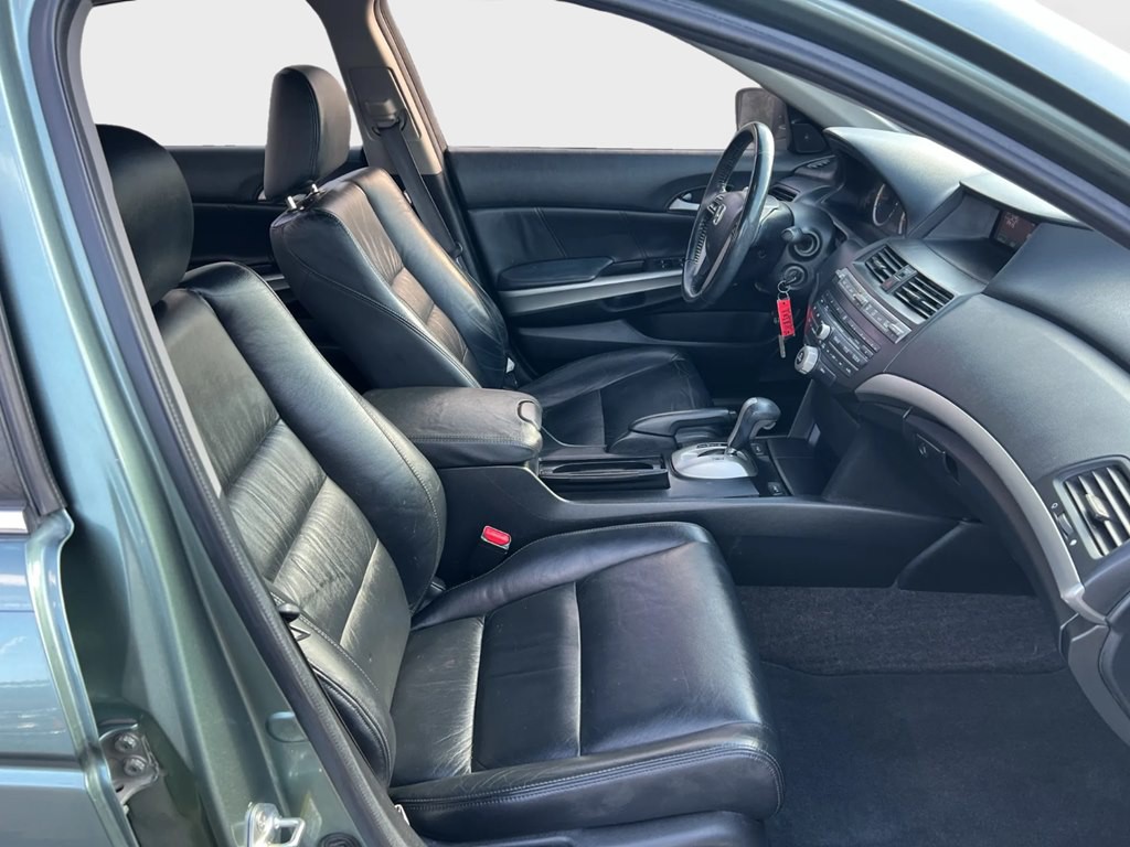2010 Honda Accord Image 10