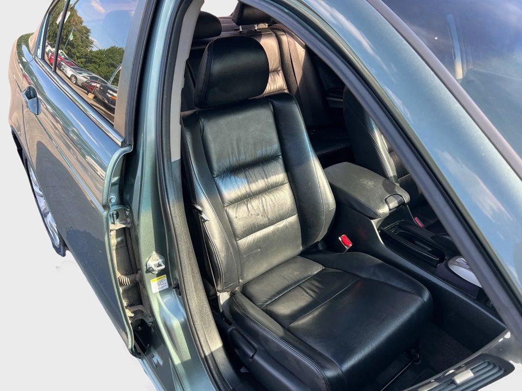 2010 Honda Accord Image 11
