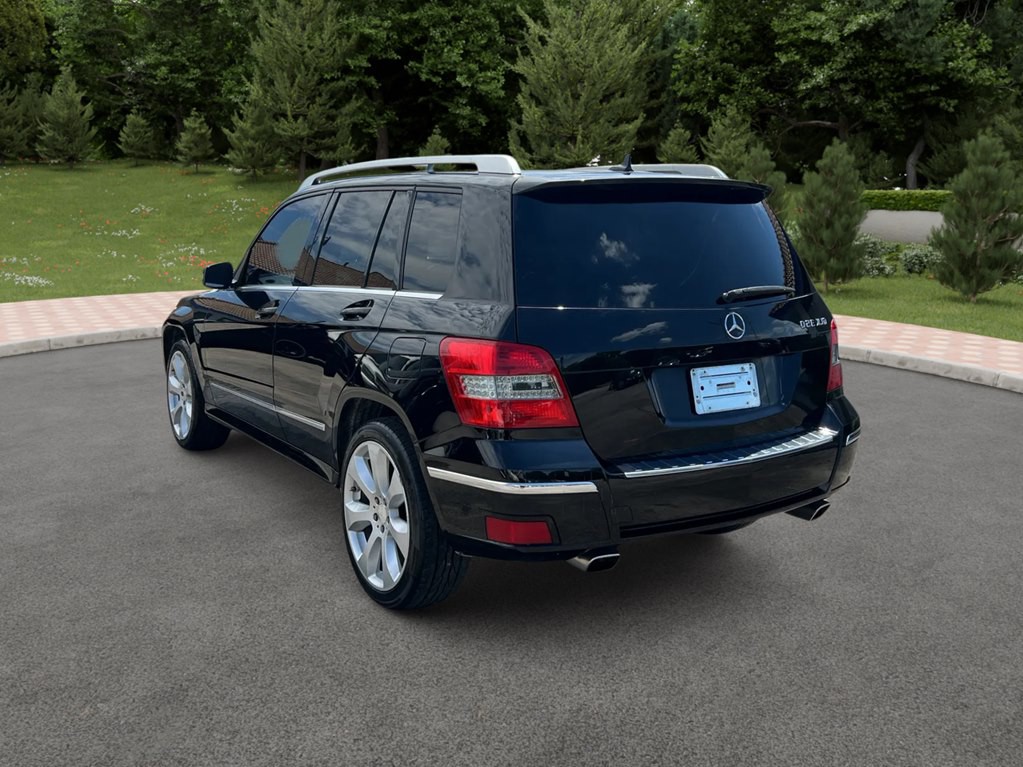 2011 Mercedes-Benz GLK-Class Image 4