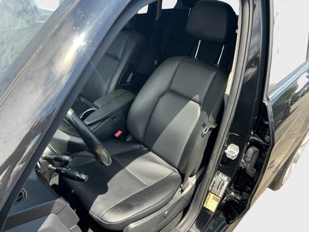 2011 Mercedes-Benz GLK-Class Image 8