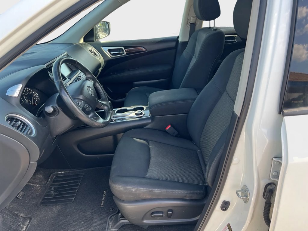 2017 Nissan Pathfinder Image 7